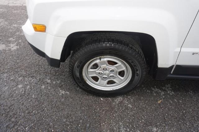 2016 Jeep Patriot Vehicle Photo in FAIRMONT, WV 26554-2318