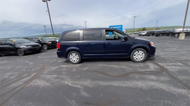2016 Dodge Grand Caravan Vehicle Photo in TULLY, NY 13159-3159