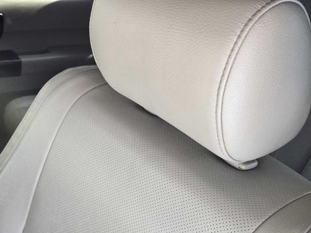 2010 Toyota Sequoia Vehicle Photo in DENTON, TX 76210-9321