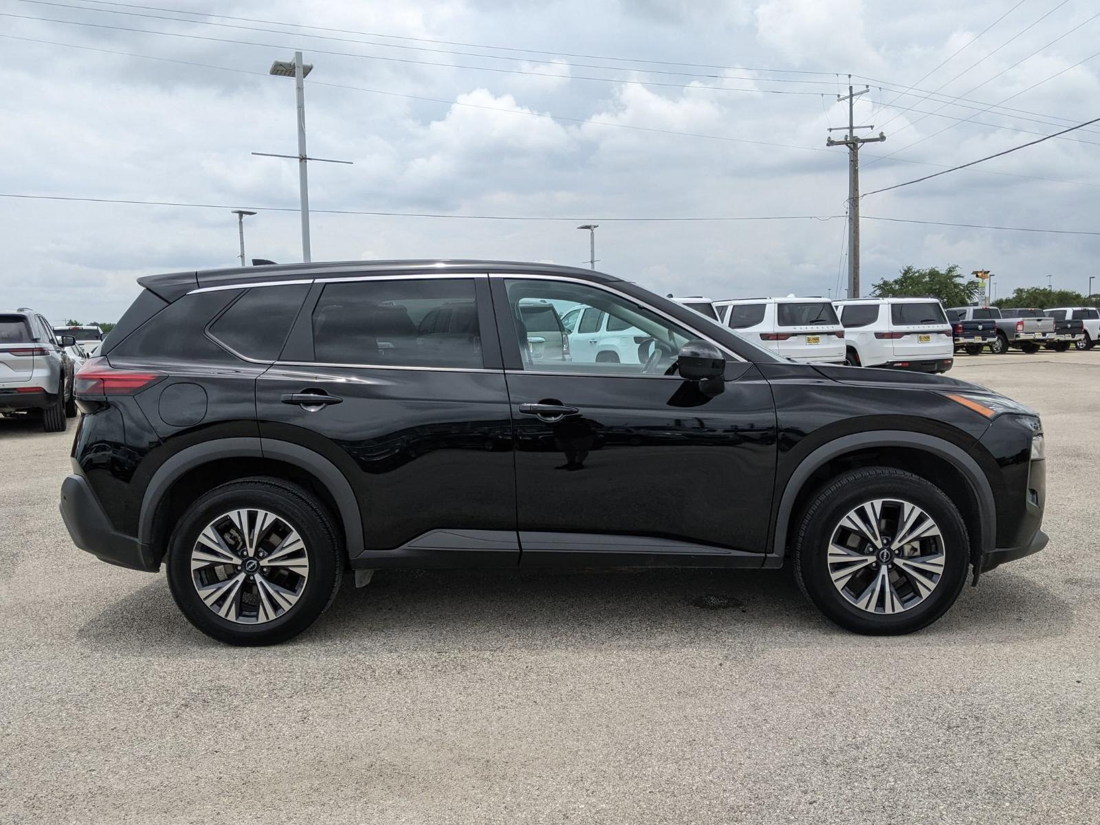 2023 Nissan Rogue Vehicle Photo in Seguin, TX 78155