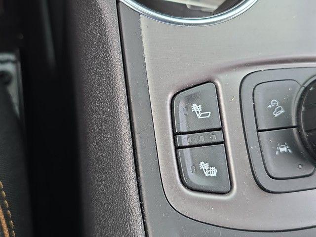 2023 GMC Terrain Vehicle Photo in Pleasant Hills, PA 15236