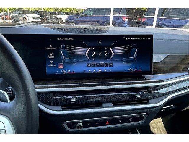 2024 BMW X7 xDrive40i Vehicle Photo in San Antonio, TX 78230
