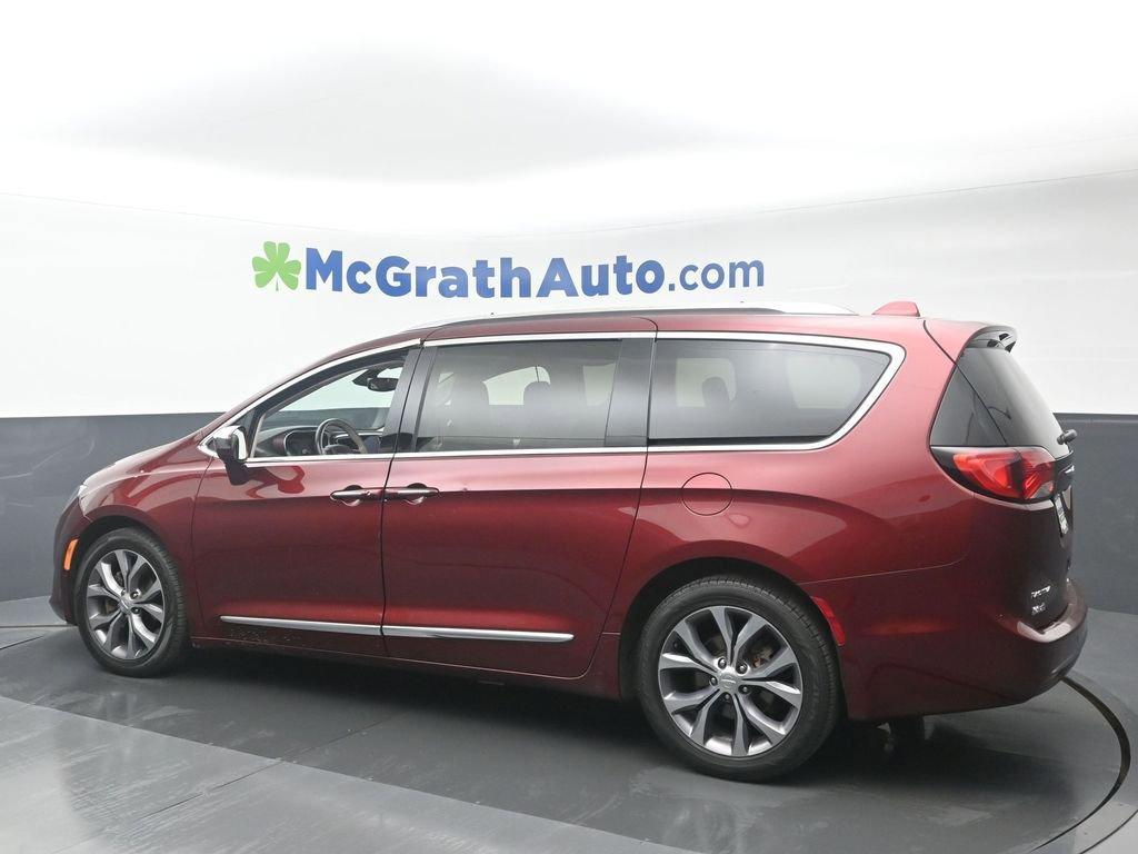 2019 Chrysler Pacifica Vehicle Photo in Marion, IA 52302