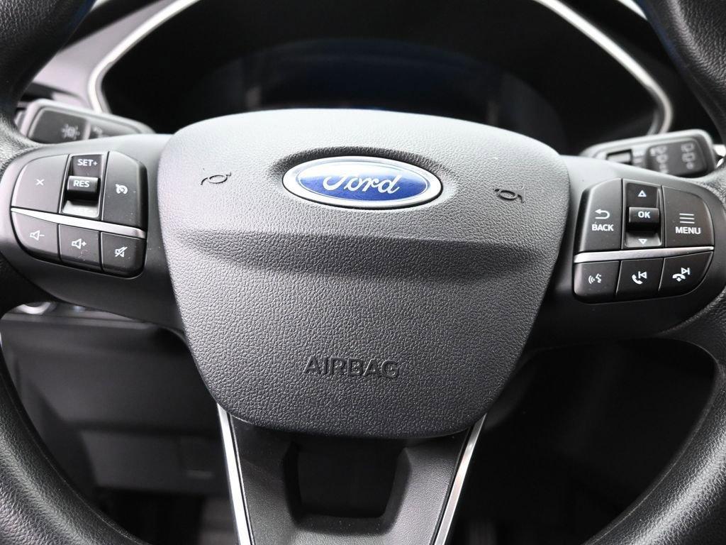 2021 Ford Escape Vehicle Photo in Marion, IA 52302