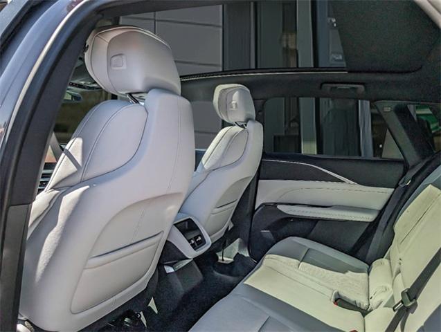 2024 Cadillac LYRIQ Vehicle Photo in LITTLETON, CO 80124-2754