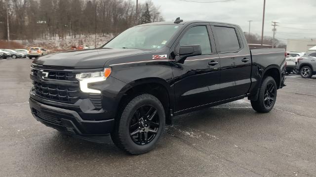 2022 Chevrolet Silverado 1500 Vehicle Photo in MOON TOWNSHIP, PA 15108-2571