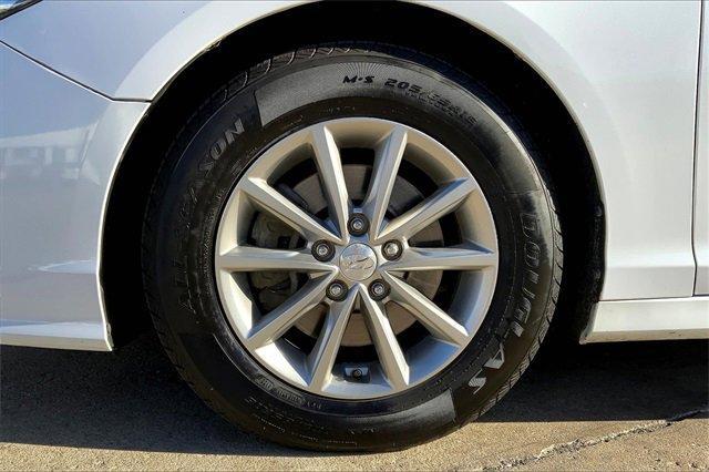 2019 Hyundai Sonata Vehicle Photo in TOPEKA, KS 66609-0000