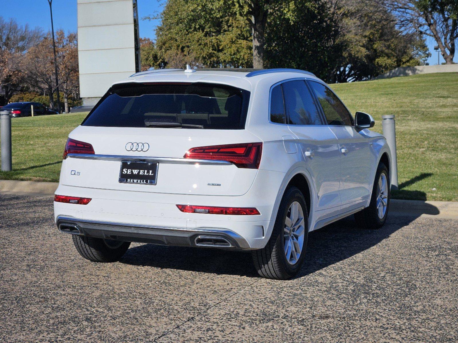 2023 Audi Q5 Vehicle Photo in FORT WORTH, TX 76132