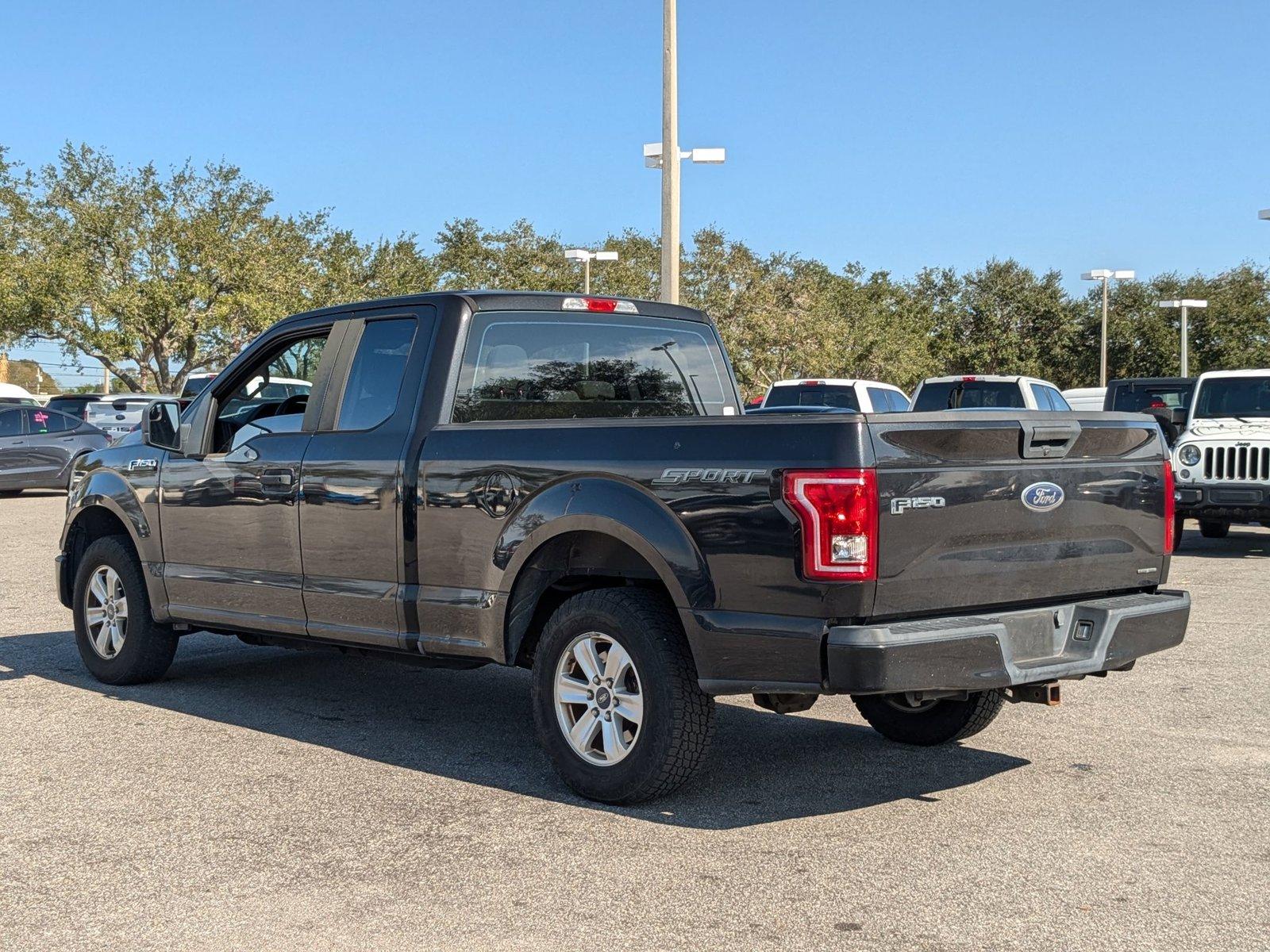 2015 Ford F-150 Vehicle Photo in St. Petersburg, FL 33713