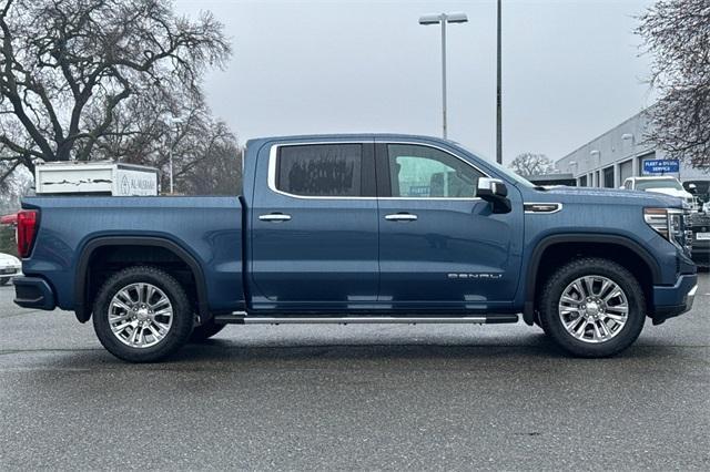 2025 GMC Sierra 1500 Vehicle Photo in ELK GROVE, CA 95757-8703