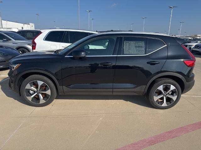 2025 Volvo XC40 Vehicle Photo in Grapevine, TX 76051