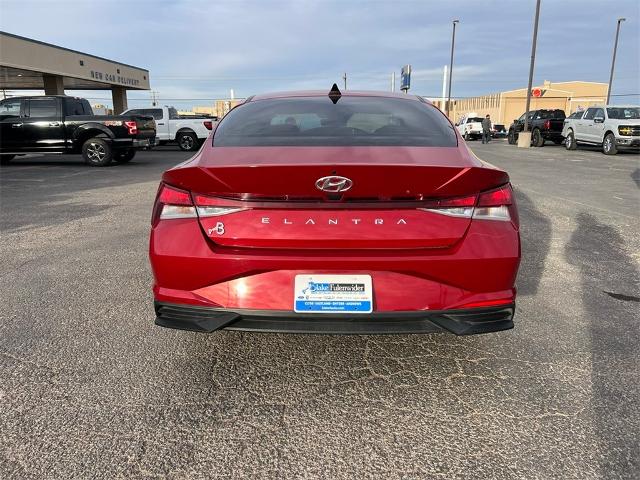 2022 Hyundai ELANTRA Vehicle Photo in EASTLAND, TX 76448-3020