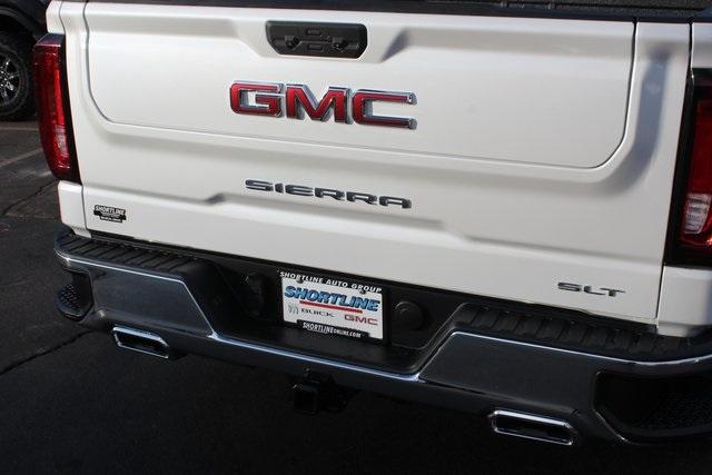 2025 GMC Sierra 1500 Vehicle Photo in AURORA, CO 80012-4011