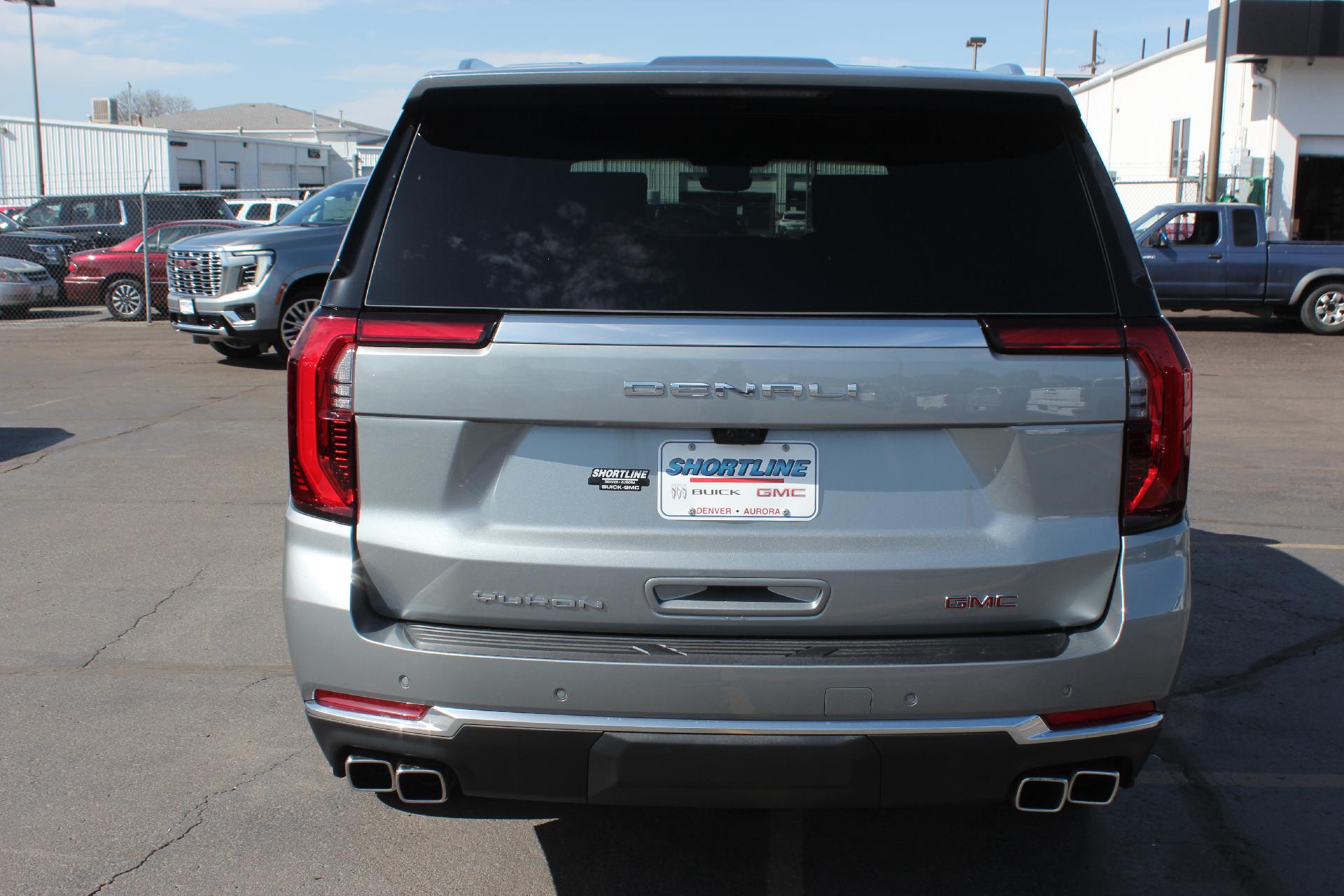 2025 GMC Yukon XL Vehicle Photo in AURORA, CO 80012-4011