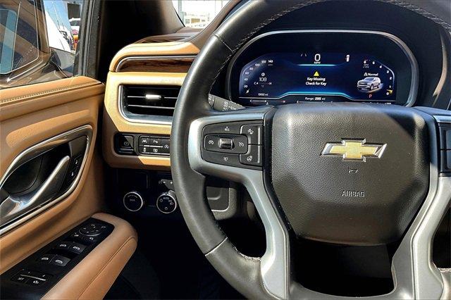 2023 Chevrolet Suburban Vehicle Photo in TOPEKA, KS 66609-0000