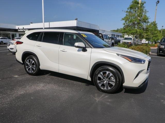 2021 Toyota Highlander Vehicle Photo in HOMOSASSA, FL 34448-1461