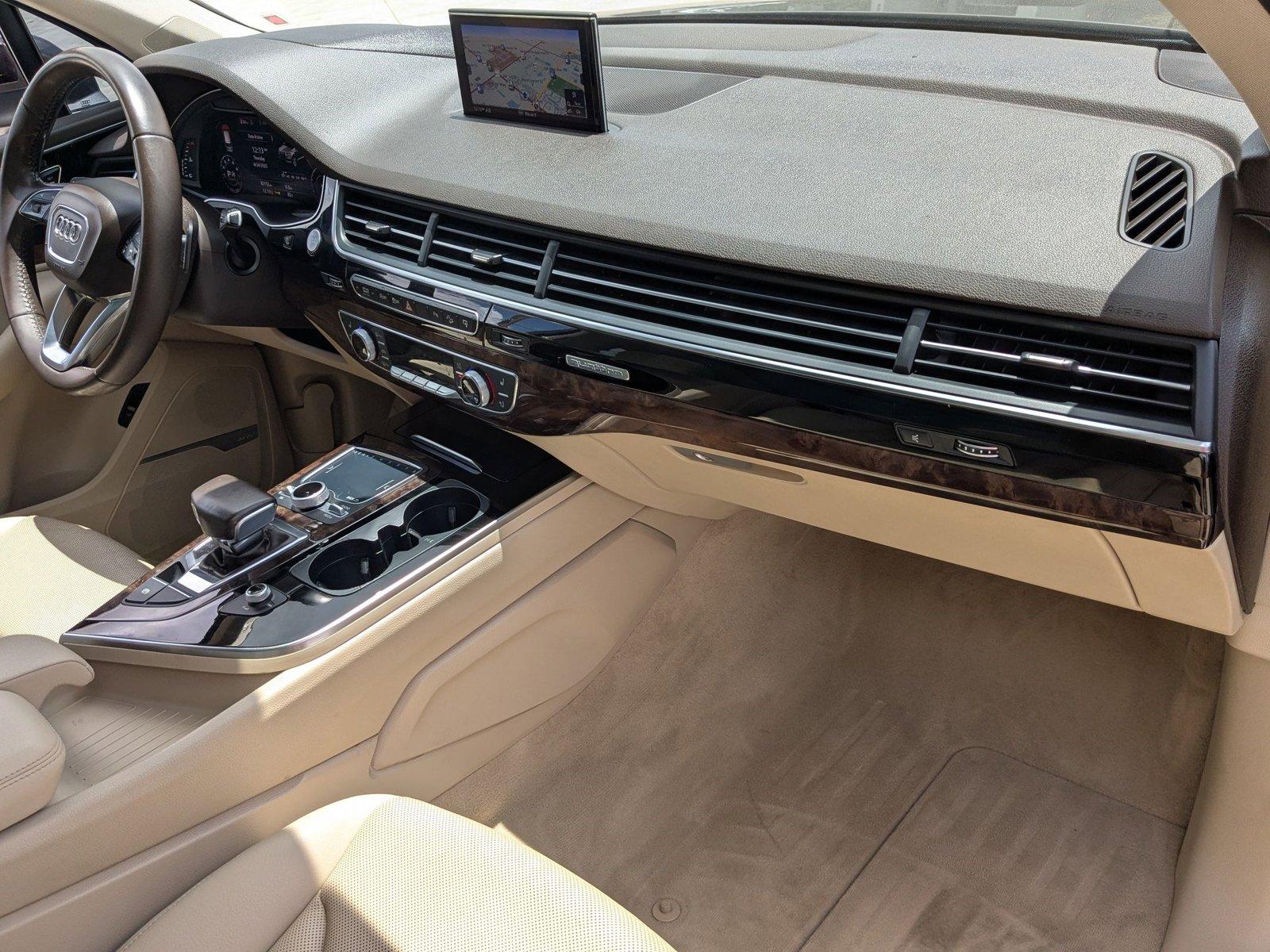 2017 Audi Q7 Vehicle Photo in PEMBROKE PINES, FL 33024-6534