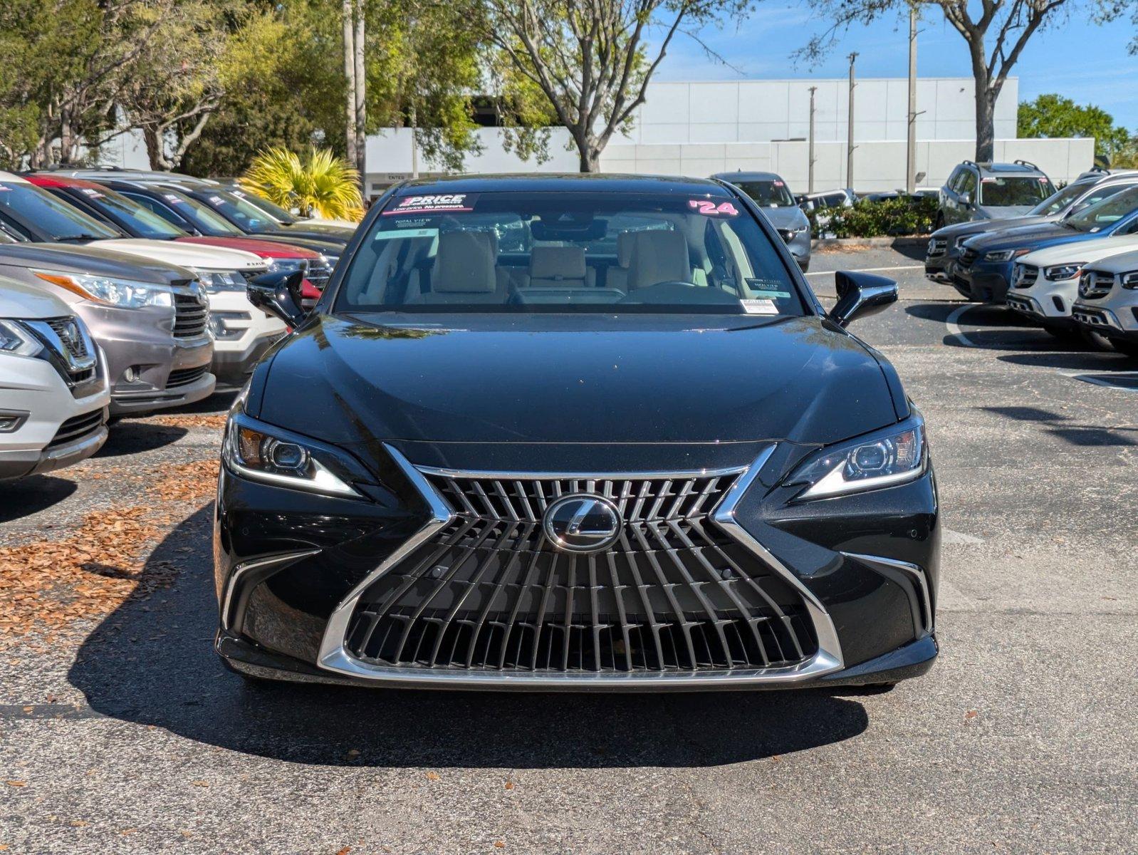 2024 Lexus ES 250 Vehicle Photo in Tampa, FL 33614