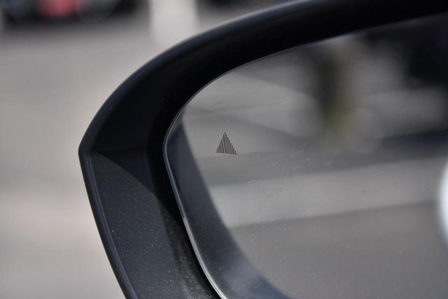 2025 Nissan Rogue Vehicle Photo in Ballwin, MO 63011