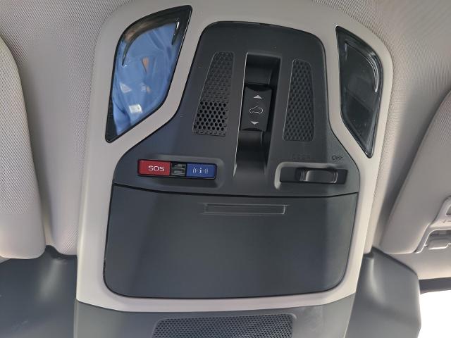 2025 Subaru Outback Vehicle Photo in Green Bay, WI 54304