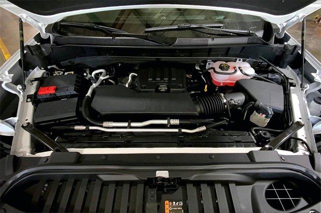 2025 Chevrolet Silverado 1500 Vehicle Photo in KANSAS CITY, MO 64114-4502