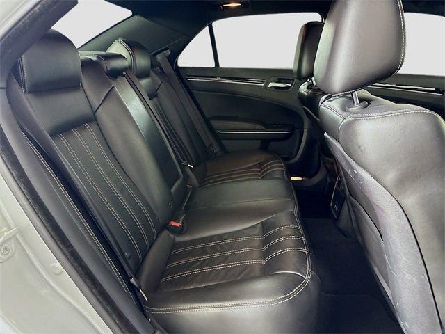 2022 Chrysler 300 Vehicle Photo in PUYALLUP, WA 98371-4149