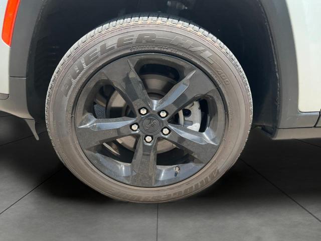 2023 Jeep Grand Cherokee L Vehicle Photo in Kaukauna, WI 54130