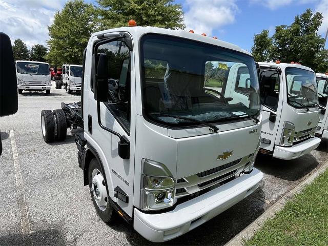 2025 Chevrolet Low Cab Forward 4500 Vehicle Photo in ALCOA, TN 37701-3235