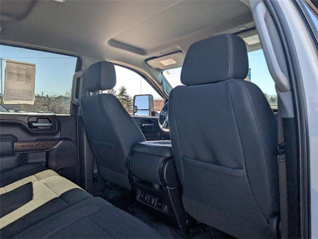2023 GMC Sierra 2500 HD Vehicle Photo in ENGLEWOOD, CO 80113-6708