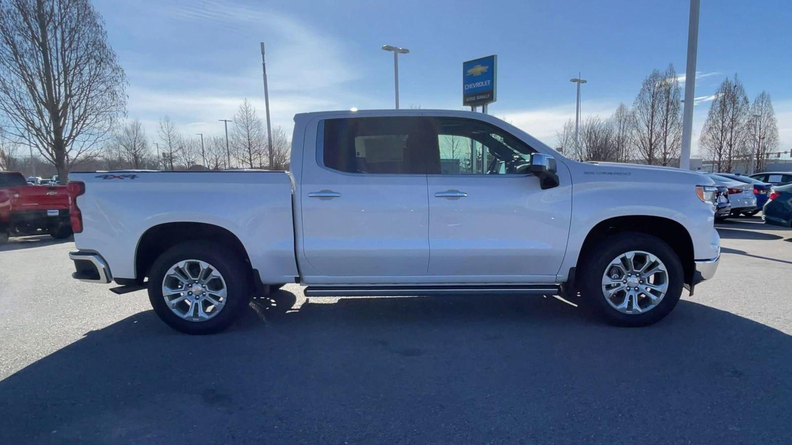 2025 Chevrolet Silverado 1500 Vehicle Photo in BENTONVILLE, AR 72712-4322