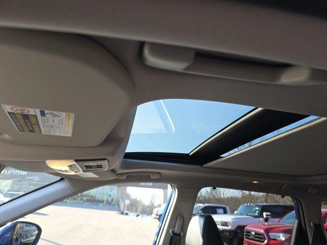 2021 Nissan Rogue Vehicle Photo in Pleasant Hills, PA 15236