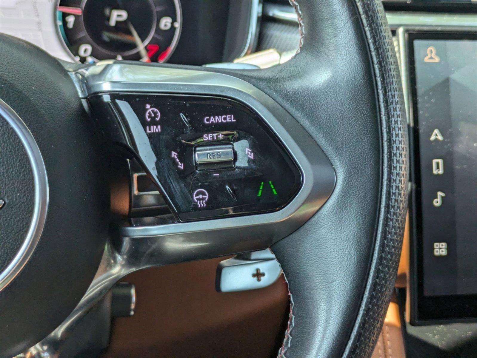 2022 Jaguar F-PACE Vehicle Photo in Tampa, FL 33614