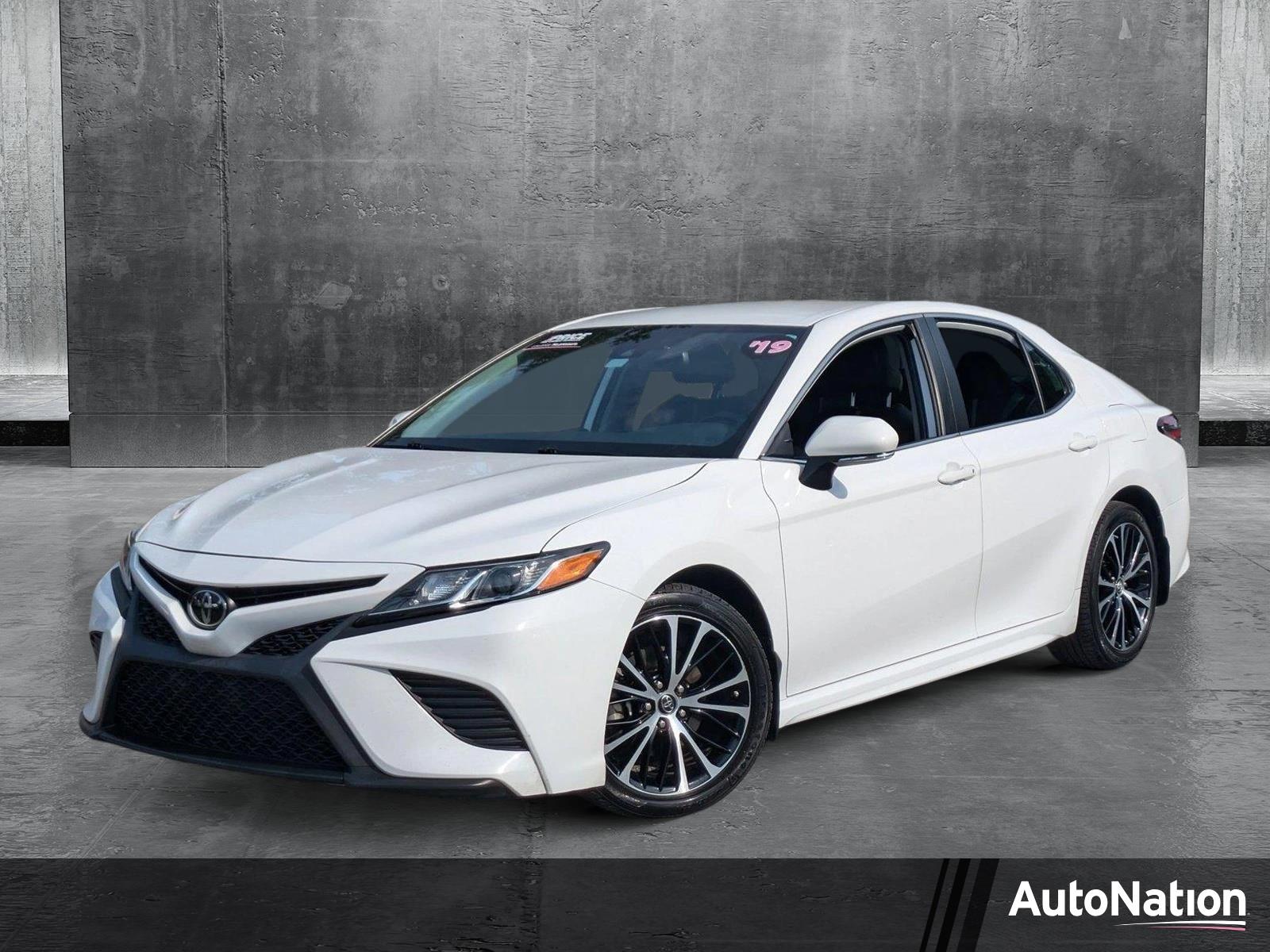 2019 Toyota Camry Vehicle Photo in Clearwater, FL 33765