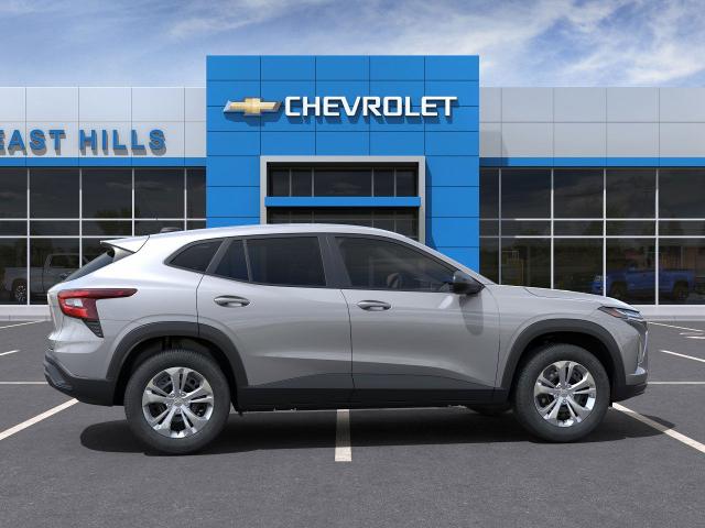 2025 Chevrolet Trax Vehicle Photo in Roslyn, NY 11576