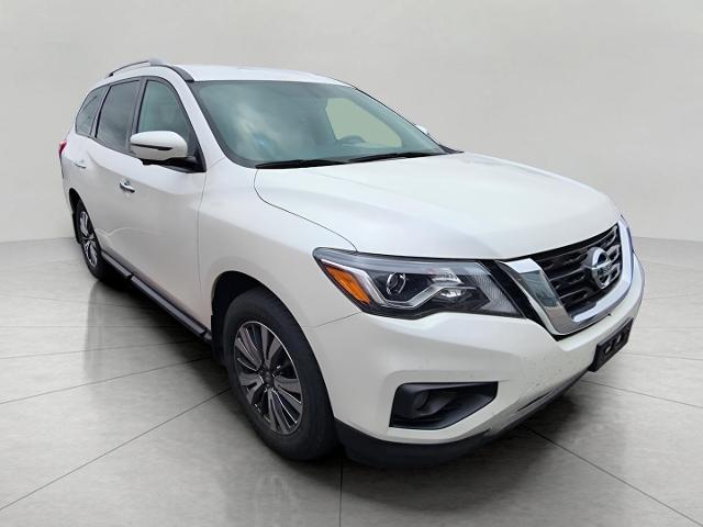 2019 Nissan Pathfinder Vehicle Photo in Appleton, WI 54913