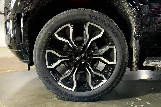 2025 GMC Sierra EV Vehicle Photo in KANSAS CITY, MO 64114-4545