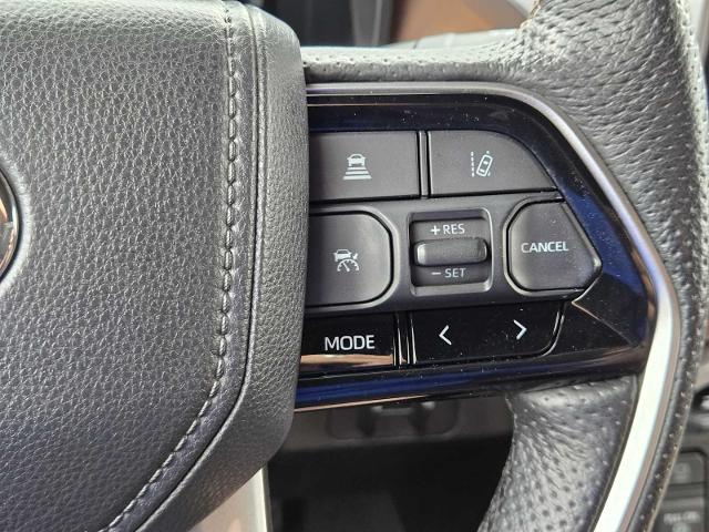 2023 Toyota Tundra 4WD Vehicle Photo in DENTON, TX 76210-9321