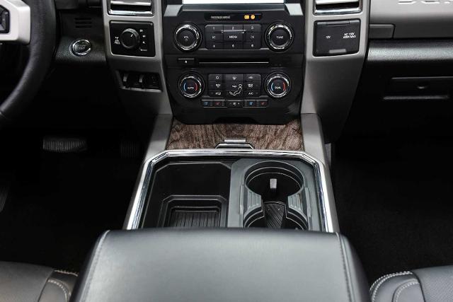 2017 Ford Super Duty F-250 SRW Vehicle Photo in DALLAS, TX 75235