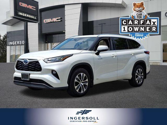 2020 Toyota Highlander Vehicle Photo in WATERTOWN, CT 06795-3318