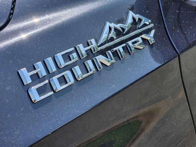 2022 Chevrolet Tahoe Vehicle Photo in DENTON, TX 76210-9321