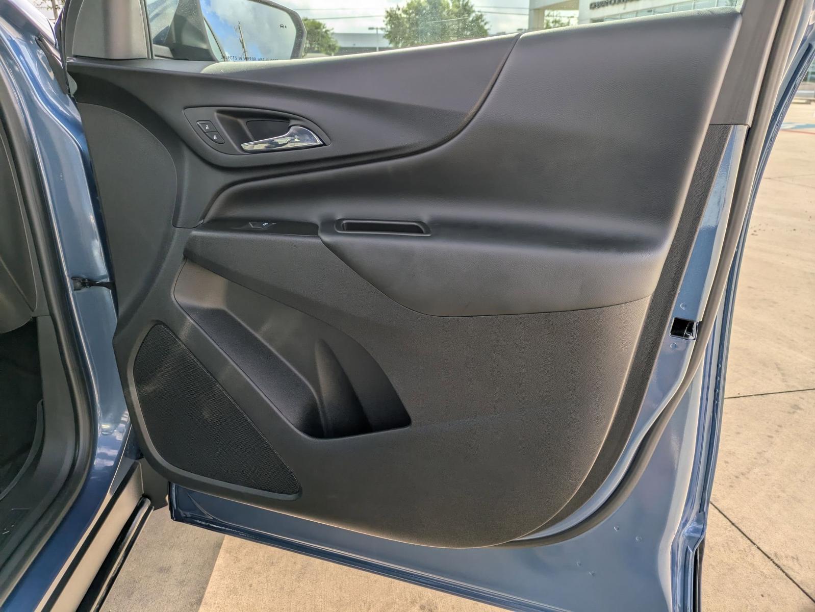 2024 Chevrolet Equinox Vehicle Photo in SELMA, TX 78154-1460