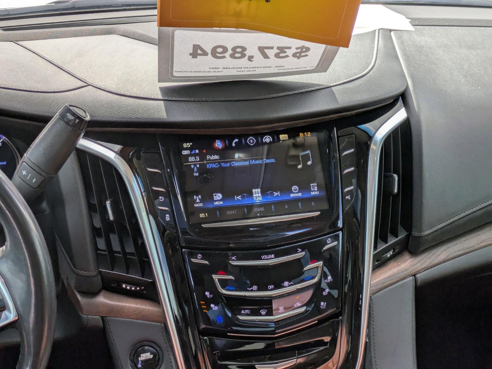2020 Cadillac Escalade Vehicle Photo in SELMA, TX 78154-1460