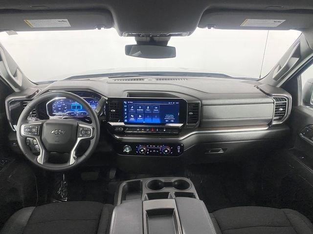 2024 Chevrolet Silverado 1500 Vehicle Photo in BROCKTON, MA 02301-7113