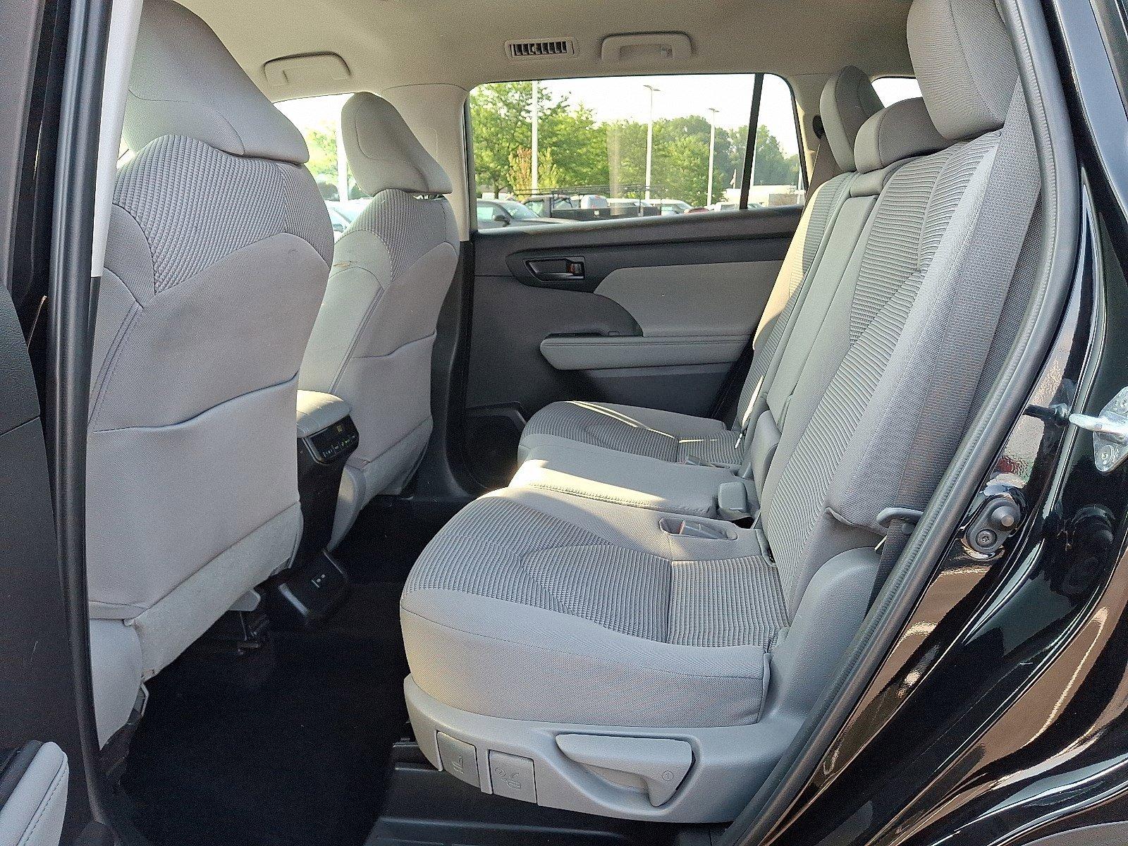 2022 Toyota Highlander Vehicle Photo in Harrisburg, PA 17111