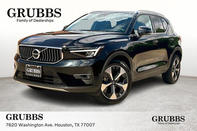 2025 Volvo XC40 Vehicle Photo in Houston, TX 77007