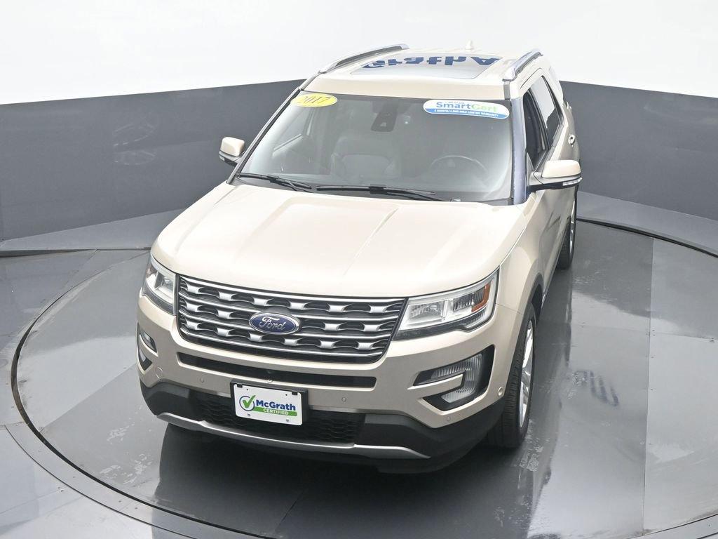 2017 Ford Explorer Vehicle Photo in Cedar Rapids, IA 52402