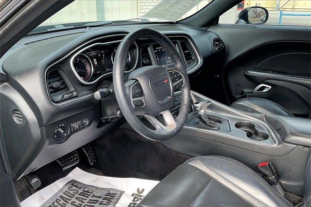 2017 Dodge CHALLENGER Vehicle Photo in INDEPENDENCE, MO 64055-1314