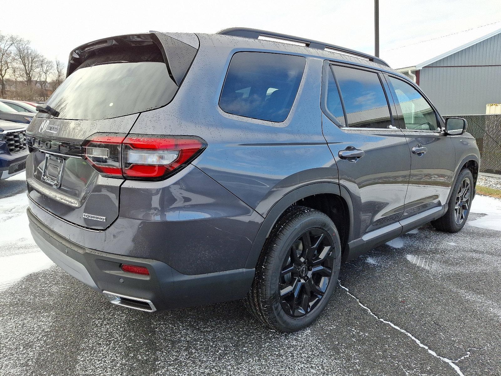 2025 Honda Pilot Vehicle Photo in Harrisburg, PA 17111