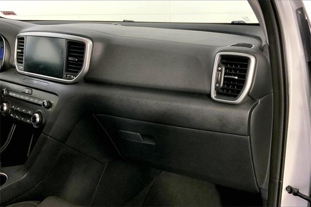 2021 Kia Sportage Vehicle Photo in Lees Summit, MO 64086