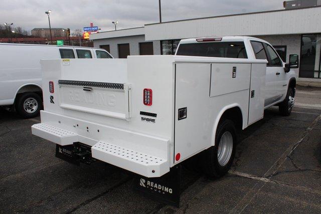 2024 Chevrolet Silverado 3500 HD Chassis Cab Vehicle Photo in SAINT CLAIRSVILLE, OH 43950-8512